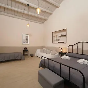 https://syracuseapartments-antica-dimora.sicilyhotelsitaly.net
