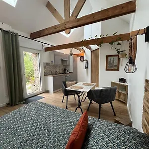 https://la-grange-de-marcel.inbrittany.com